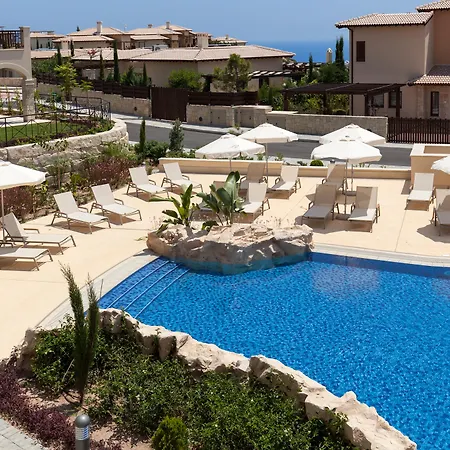 Aphrodite Hills Residences 4*