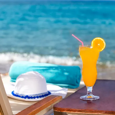 Hotel Aphrodite Hills Residences 4*