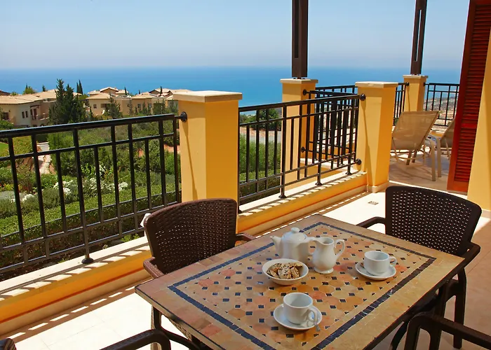 Aphrodite Hills Residences 4*