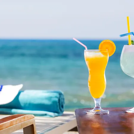 Отель Aphrodite Hills Residences 4*