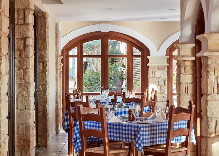 Aphrodite Hills Residences Отель 4*