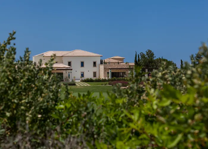 Отель Aphrodite Hills Residences