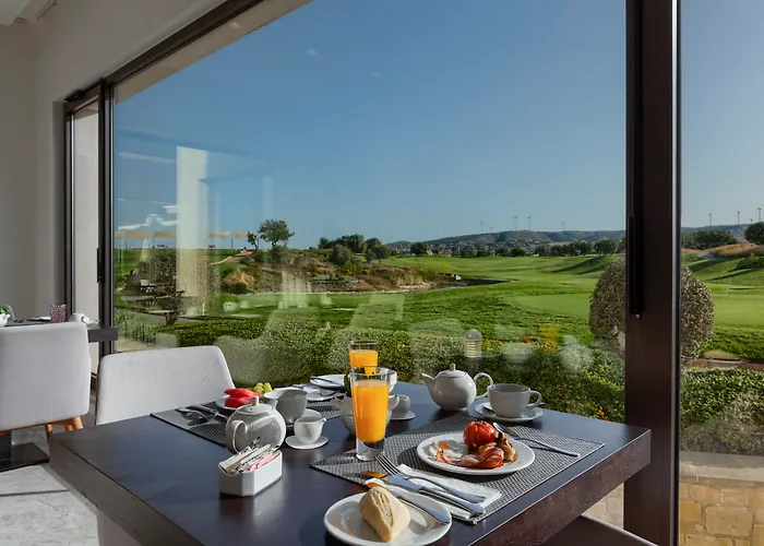 Hotell Aphrodite Hills Residences 4*